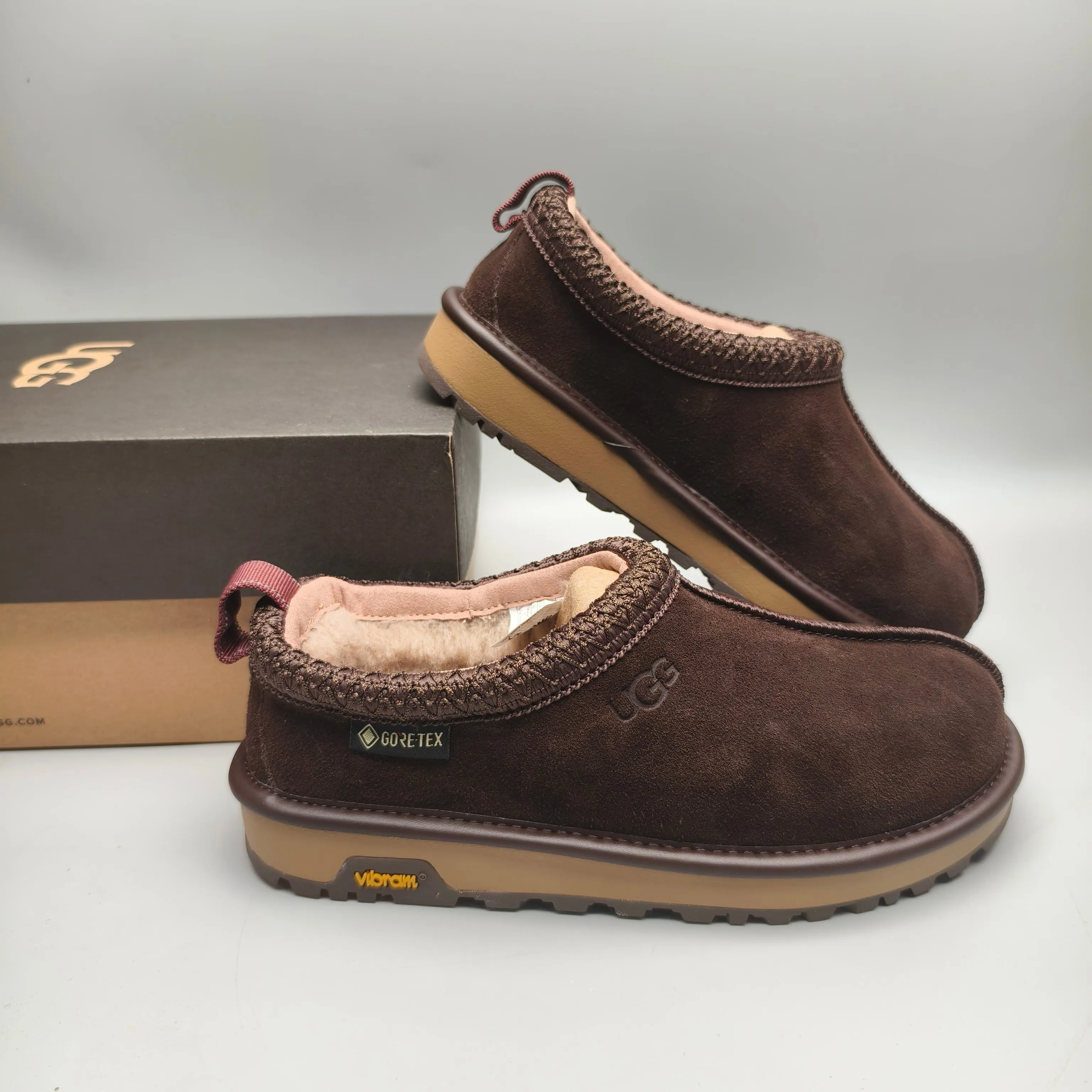 💰480 UGG sheepskin all-in-one snow boots, ethnic style casual trendy men's shoes, color: maroon, chocolate, black, matching sizes: 39-45